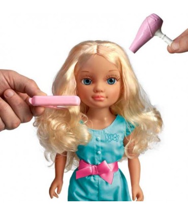 Nancy Un Día En La Peluquería