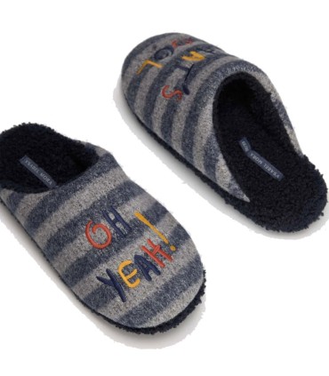 Chinela Ysabel Mora Oh Yeah