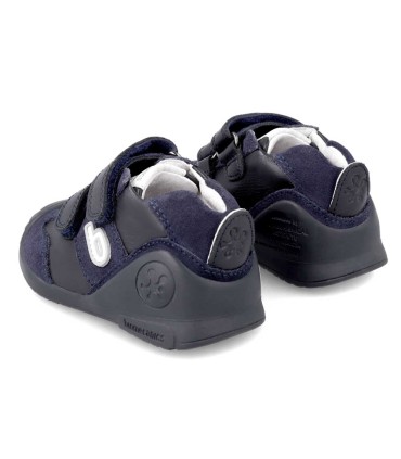 Bota Deportiva Biomecanics Azul Marino